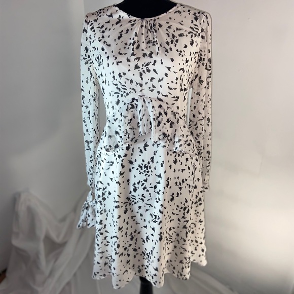 🛑 SOLD🛑SOLD🛑SOLD🛑SOLD🛑SOLD🛑SOLD🛑    Sam Edelman white black ruffle  dress - Picture 5 of 16